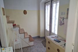 Kuća za adaptaciju sa velikim potencijalom, Barban, okolica, Istra, Barban, House