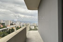 Kantrida - penthouse od kojeg zastaje dah, Rijeka, Appartment