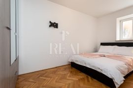 Kostrena, odlična nekretnina 2S+DB, konoba i ljetna kuhinja!, Kostrena, Appartement