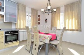 ISTRA, UMAG - Apartmanska kuća s pogledom na more, Umag, Дом