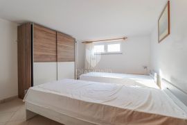 Novigrad okolica, stan sa dvije jedinice na mirnoj lokaciji!, Novigrad, Apartamento