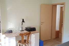 Lijepi stan na dobroj lokaciji u gradu, Pula, Istra, Pula, Kвартира