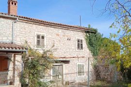 Kamena kuća u nizu sa građevinskim zemljištem, Valbandon, Istra, Fažana, Σπίτι
