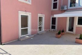 NOVIGRAD, poslovni prostor od 95 m2 na mirnoj lokaciji, Novigrad, Daire