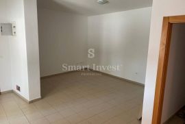 NOVIGRAD, poslovni prostor od 95 m2 na mirnoj lokaciji, Novigrad, Stan