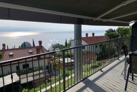 Stan s pogledom na Opatiju, Opatija, Appartment