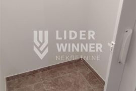 Nov, neuseljavan stan na lepoj lokaciji ID#120527, Zvezdara, Appartement