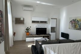 RIJEKA, CENTAR,  lijepo uređen stan / apartman na super lokaciji, Rijeka, شقة