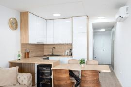 OTOK PAG - Predivan dvoetažni jednosoban apartman u novogradnji prvi red do mora!, Povljana, Appartment
