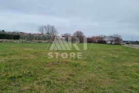 Vodnjan, San Antonio - Građevinsko zemljište 3200m2, Vodnjan, Terreno