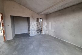 Istra, prekrasna vila - 270m2 sa velikom okućnicom, Marčana, Kuća