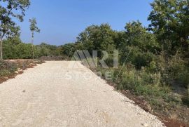 Peruški - Građevinsko zemljište 1245m2, Marčana, Land