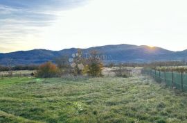 GRAĐEVINSKO ZEMLJIŠTE U GACKOJ DOLINI SINAC, Otočac, Terrain