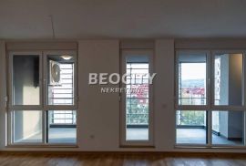 Novi Sad, Grbavica, Bulevar Cara Lazara, 4.5, 135m2, Novi Sad - grad, Flat