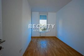 Novi Sad, Grbavica, Bulevar Cara Lazara, 2.5, 63m2, Novi Sad - grad, Wohnung