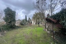 Istra, Marčana, okolica, kamena kuća sa potencijalom, zemljište 2106 m2, potrebna renovacija, Marčana, Σπίτι