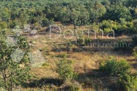 Građevinsko zemljište Lovinac kod Zadra, Poličnik, Land