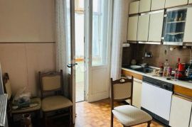 Stan s garažom na Škurinjama, Rijeka, Appartement