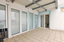 CRIKVENICA - Dvosoban stan sa velikom terasom, Crikvenica, Appartement