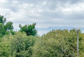 RIJEKA, DONJA VEŽICA - novoadaptirani stan s pogledom na more, Rijeka, Flat