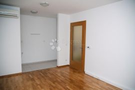 STAMBENI / POSLOVNI PROSTOR! LANIŠTE!, Novi Zagreb - Zapad, Appartement