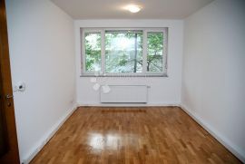 STAMBENI / POSLOVNI PROSTOR! LANIŠTE!, Novi Zagreb - Zapad, Apartamento