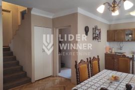 Kuća, Veliki Mokri Lug, 280m2 ID#120292, Zvezdara, بيت