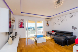 Atraktivan stan cca 84 m2 | 2 spavaće sobe | Pogled more | 2 garažna parkirna mjesta | Dubrovnik, Montovjerna, Dubrovnik, Appartamento