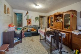 Kuća za renovaciju u Istri, Pavićini, Marčana, Casa