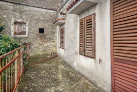 Kuća za renovaciju u Istri, Pavićini, Marčana, Haus