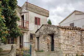 Kuća za renovaciju u Istri, Pavićini, Marčana, House