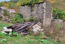 Kuća Prodaje se stara kuća, Lanišće, بيت