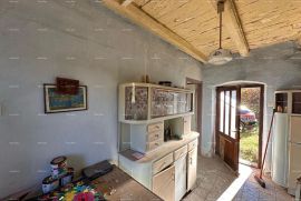 Kuća Prodaje se stara Istarska kamena kuća, Tar, Tar, Maison