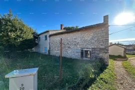 Kuća Prodaje se stara Istarska kamena kuća, Tar, Tar, Maison