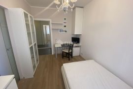 RIJEK, BULEVARD- moderno uređen stan s vlastitom garažom !, Rijeka, Appartement