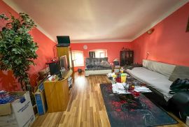 RIJEKA, POTOK - PRILIKA prostrani stan 62m², Rijeka, Apartamento