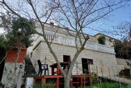 DUGI OTOK, ZAGLAV - Predivna apartmanska kuća 1. red od mora, Sali, Σπίτι