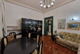 Gospodski stan na traženoj lokaciji, Rijeka, Appartement