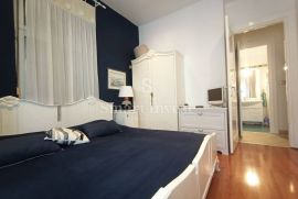 BULEVARD, stan 2S+DB u prekrasnoj vili na izuzetnoj lokaciji, Rijeka, Apartamento