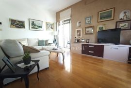 BULEVARD, stan 2S+DB u prekrasnoj vili na izuzetnoj lokaciji, Rijeka, Appartamento