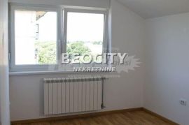 Novi Sad, Petrovaradin, Preradovićeva , 4.0, 84m2, Novi Sad - grad, Appartement