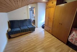 PRODAJA, STAN, VERUDA, 43 M2, Pula, Apartamento