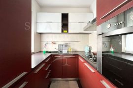 2 STANA, PRODAJA, ZAGREB, REMETE, 135 m2, 7-SOBAN, Maksimir, شقة