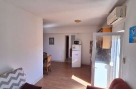 Kuća sa prekrasnim pogledom na more na Čiovu, 600 m2, prodaja, Trogir, Haus