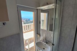 Kuća sa prekrasnim pogledom na more na Čiovu, 600 m2, prodaja, Trogir, Haus