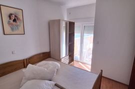 Kuća sa prekrasnim pogledom na more na Čiovu, 600 m2, prodaja, Trogir, Haus