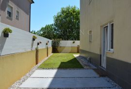 PRODAJA, STAN, PRIZEMLJE S VRTOM, PULA, 80 M2, Pula, Διαμέρισμα