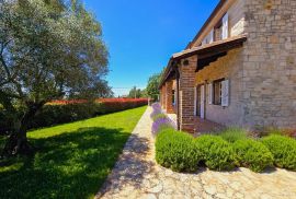 Poreč okolica, kamena kuća s bazenom i pogledom na more, Poreč, House