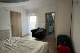 PRODAJA, STAN, MEDULIN, 196 M2, Medulin, Apartamento