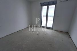 Vodnjan moderna  kuća 125m2 sa pogledom na more !, Vodnjan, House